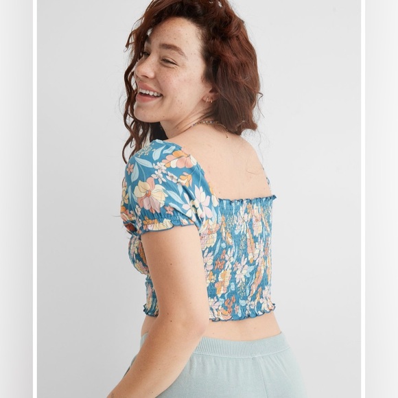 AE Aerie Blue Retro Flower Smocked Puff Sleeve Top - Picture 2 of 9